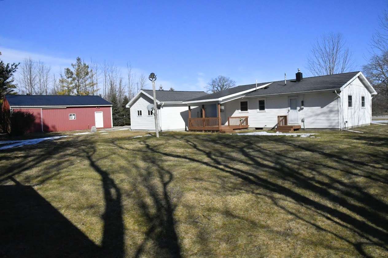 2136 Flajole Road Midland, MI 48642 - Photo 2 of 15
