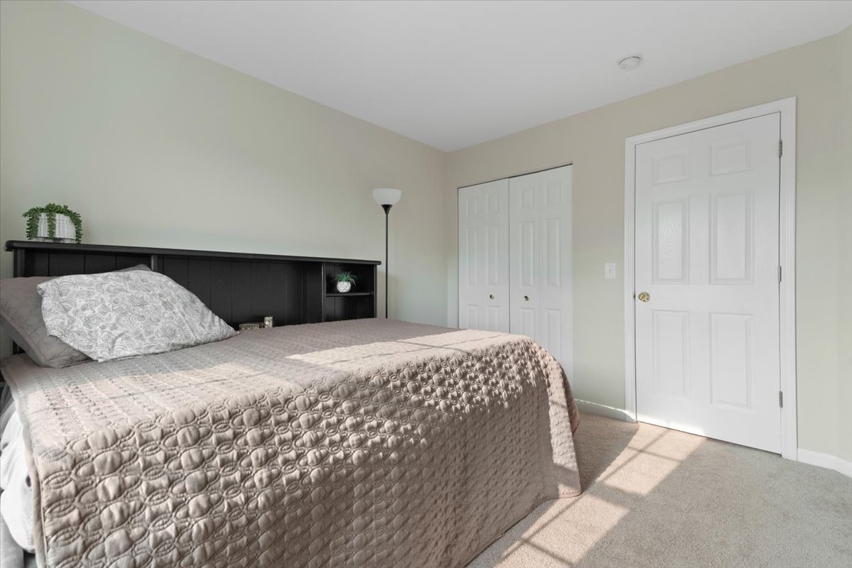 1171 North Red Oak Circle, Unit 3 Round Lake Beach, IL 60073 - Photo 12 of 16