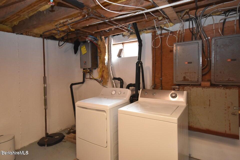 1310 Lenox Road Richmond, MA 01254 - Photo 35 of 43 1310LenoxRdRichmondLaundryArea