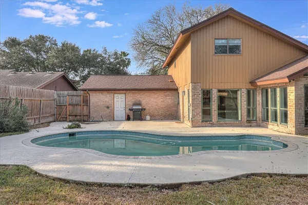 $2,800 | 5518 Sarazen Drive, Corpus Christi, TX 78413