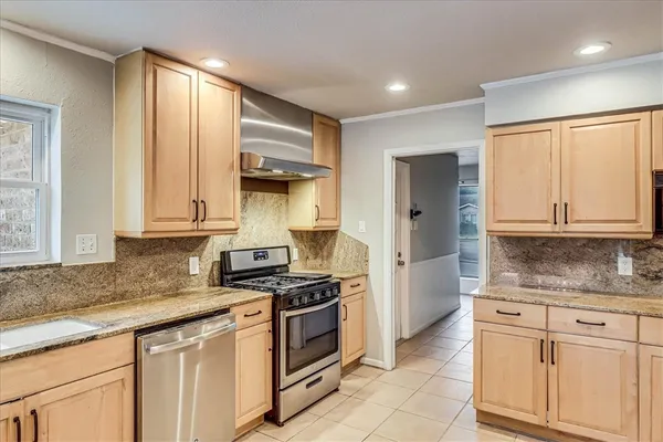 $2,800 | 5518 Sarazen Drive, Corpus Christi, TX 78413