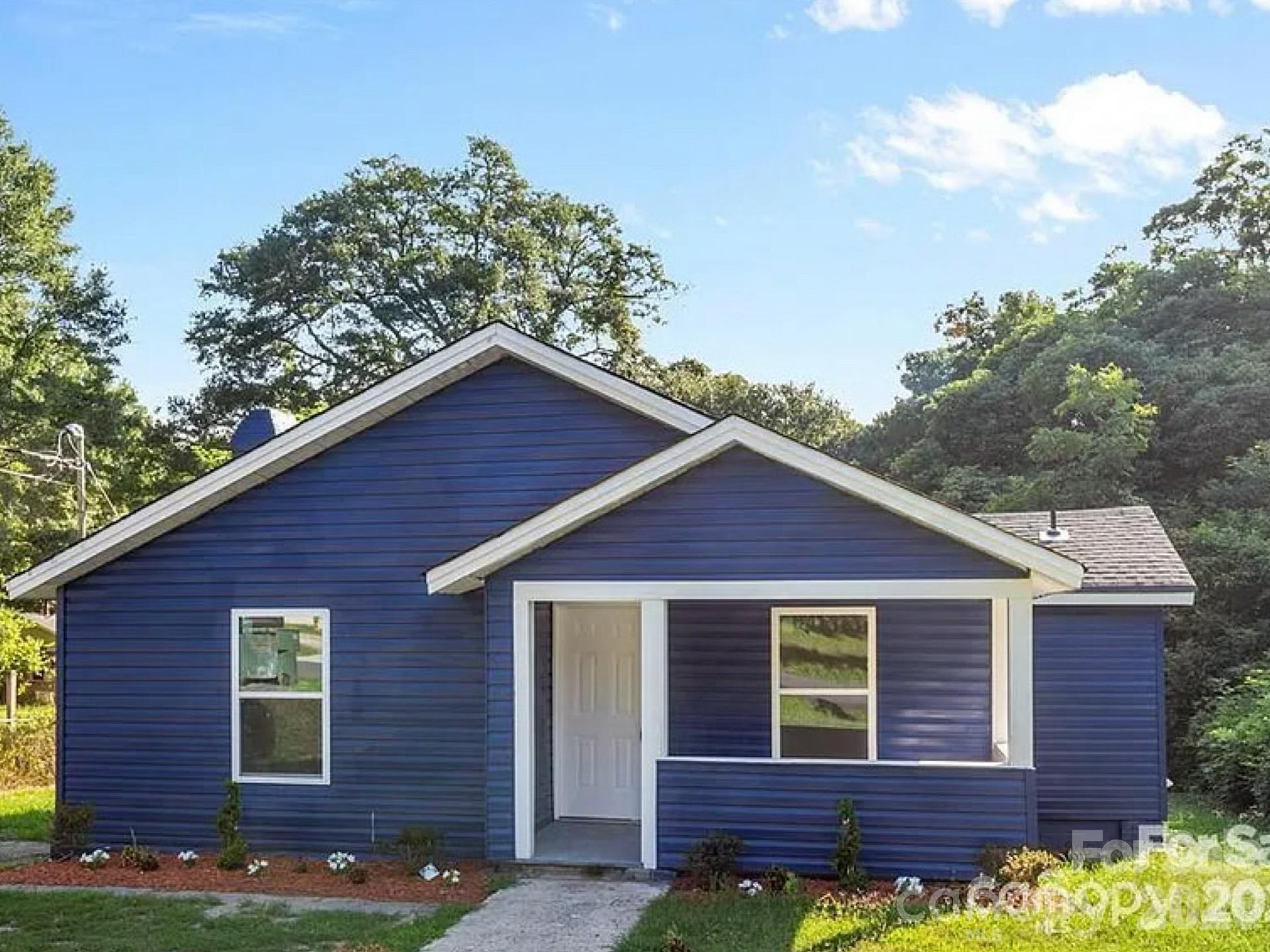332 Mountain View Street Gastonia, NC 28052 - Photo 1 of 8