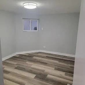 a view of empty room with window