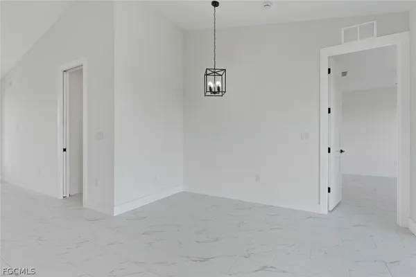 $2,600 | 4306 Northwest 35th Street, Cape Coral, FL 33993