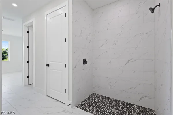 $2,600 | 4306 Northwest 35th Street, Cape Coral, FL 33993