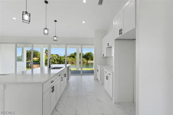 $2,600 | 4306 Northwest 35th Street, Cape Coral, FL 33993