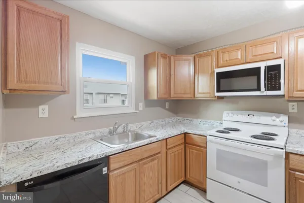 $359,900 | 1090 East Thornhill Place, Frederick, MD 21703