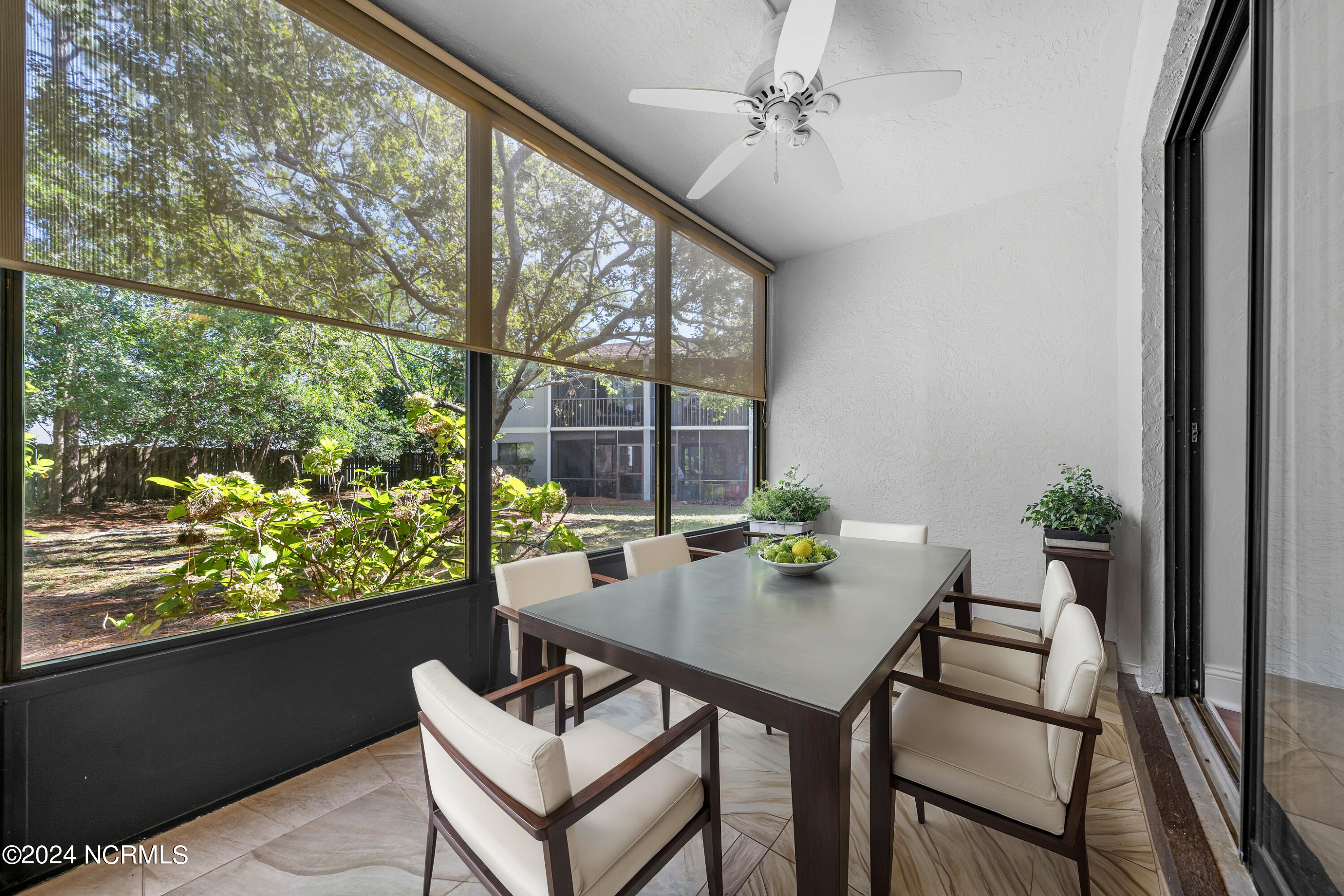 4557 Holly Tree Road Wilmington, NC 28412 - Photo 22 of 47 Virtual Staging AI - 4557HollyTreeRd-28