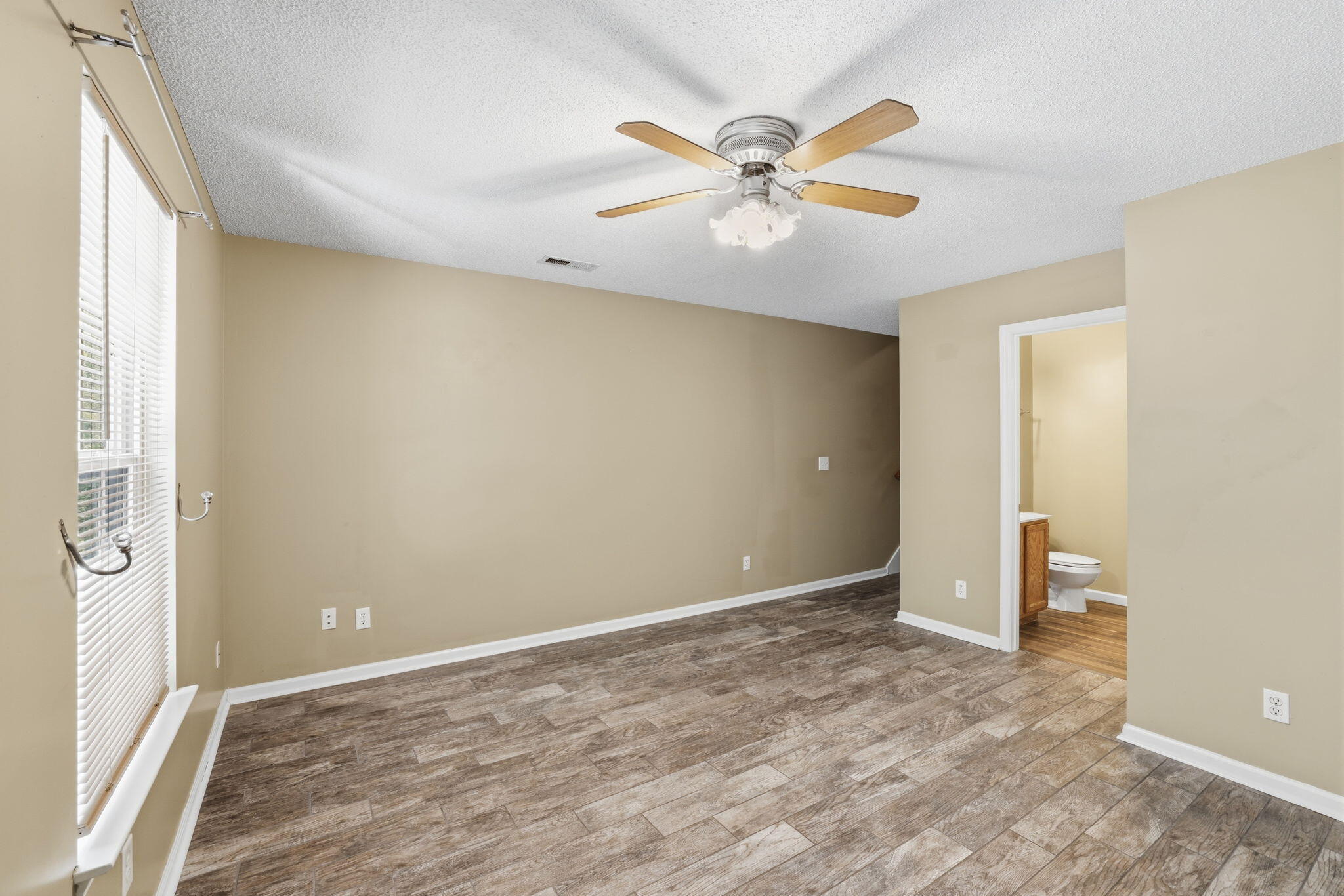 4961 Eldridge Road Hixson, TN 37343 - Photo 13 of 25 13-web-or-mls-4961-eldridge-rd