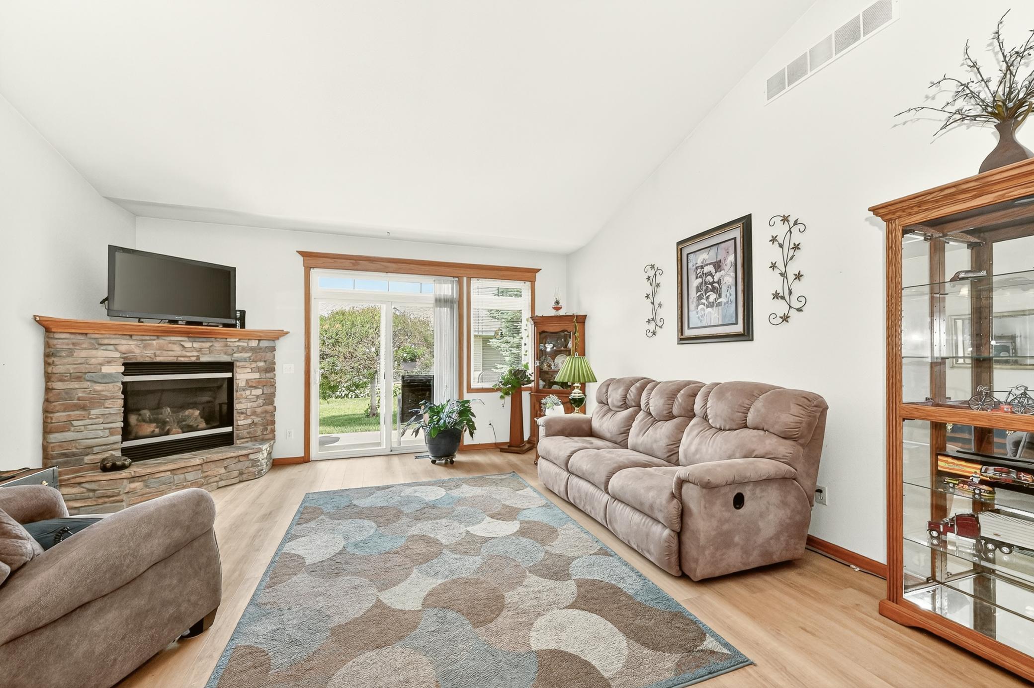 4207 Red Hawk Drive Southeast Rochester, MN 55904 - Photo 5 of 22