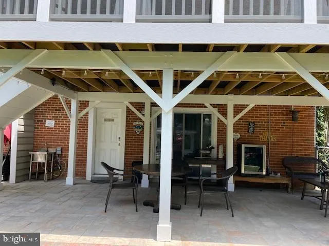 $900 | 5223 Portsmouth Road, Fairfax, VA 22032