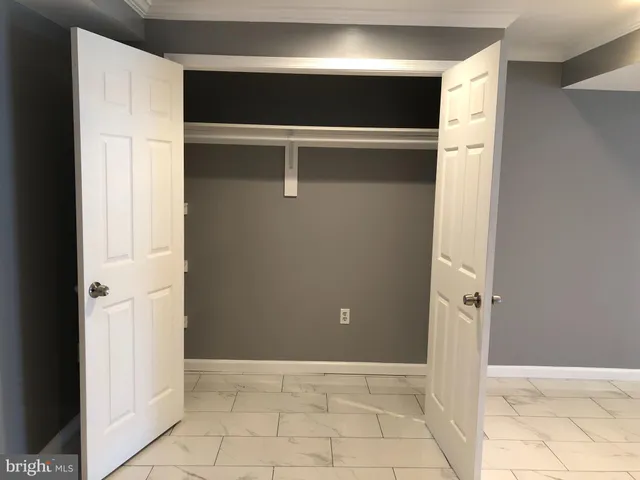 $900 | 5223 Portsmouth Road, Fairfax, VA 22032