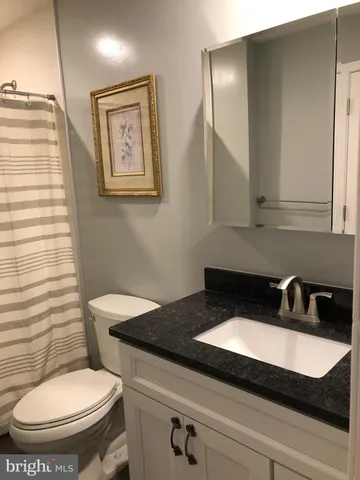 $900 | 5223 Portsmouth Road, Fairfax, VA 22032