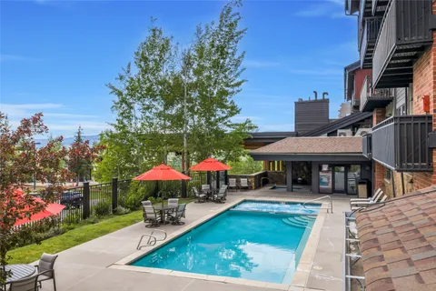 $2,400,000 | 2420 Ski Trail Lane, Unit 308, Steamboat Springs, CO 80487