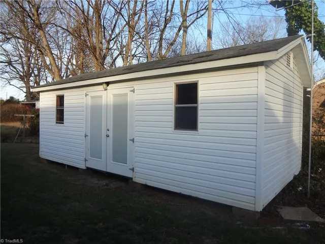 $270,000 | 108 North Bingham Street, Denton, NC 27239