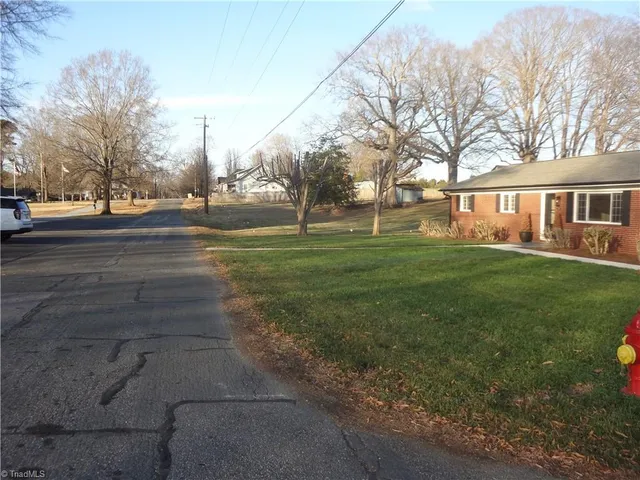 $270,000 | 108 North Bingham Street, Denton, NC 27239