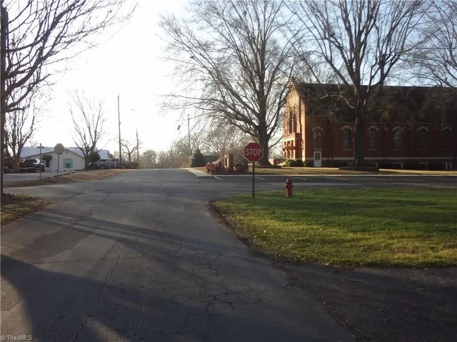 $270,000 | 108 North Bingham Street, Denton, NC 27239