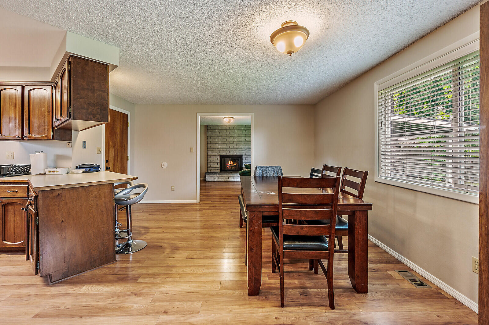 710 Freeman Road Central Point, OR 97502 - Photo 18 of 35 18_FR_18_mls