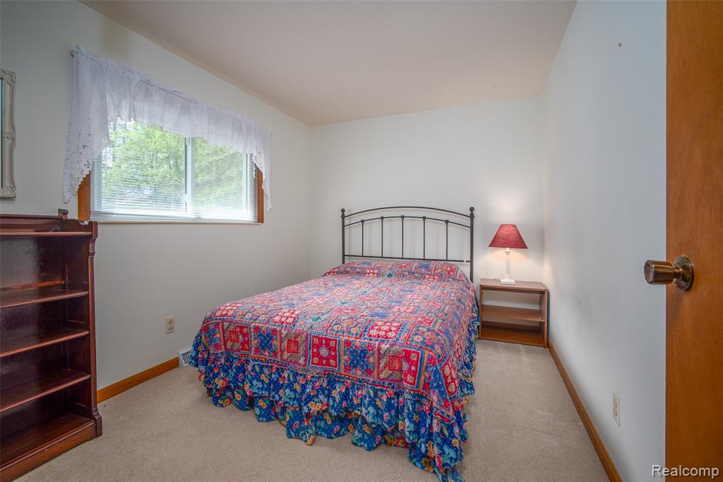6240 Lakeshore Road Palms, MI 48465 - Photo 18 of 38