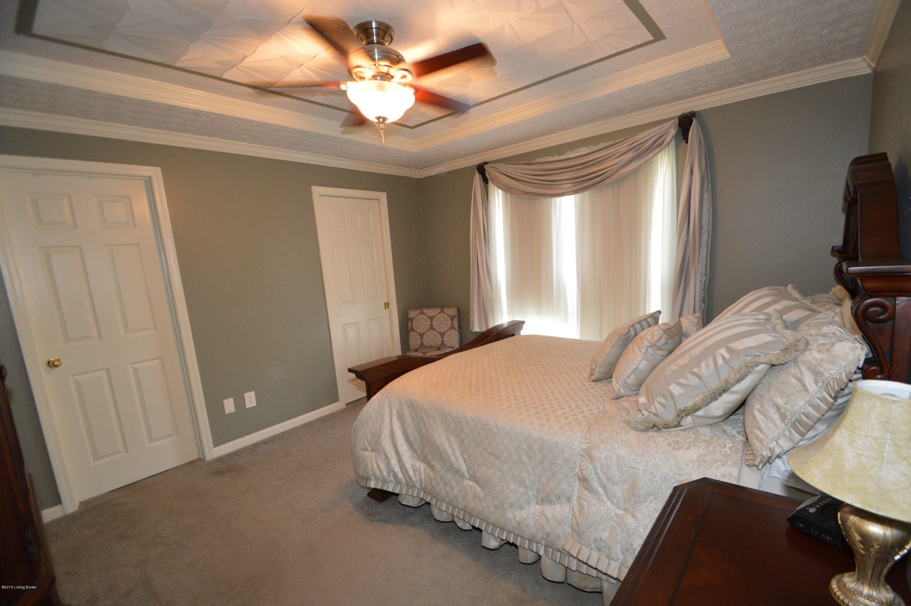 406 Old Towne Road Louisville, KY 40214 - Photo 8 of 49 The door on the right of this photo leads to a large Walk-in closet.