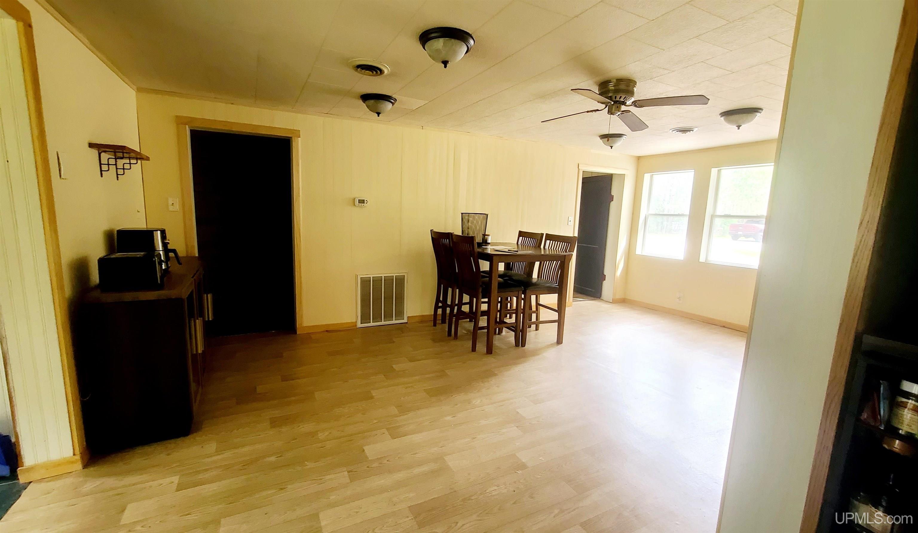N18733 Short Cut Road Pembine, WI 54156 - Photo 13 of 63 Gallery Image 13