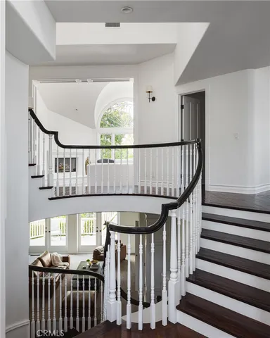 $5,995,000 | 212 Kings Place, Newport Beach, CA 92663