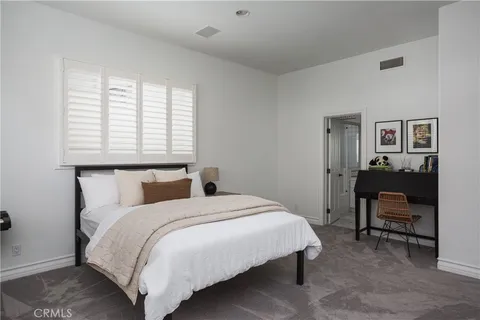 $5,995,000 | 212 Kings Place, Newport Beach, CA 92663