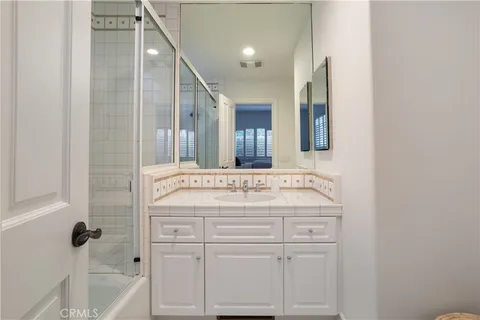 $5,995,000 | 212 Kings Place, Newport Beach, CA 92663