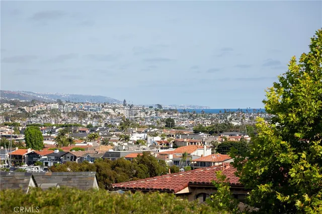 $5,995,000 | 212 Kings Place, Newport Beach, CA 92663