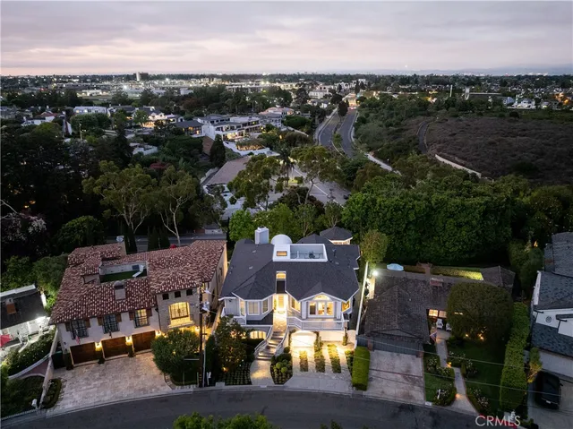 $5,995,000 | 212 Kings Place, Newport Beach, CA 92663