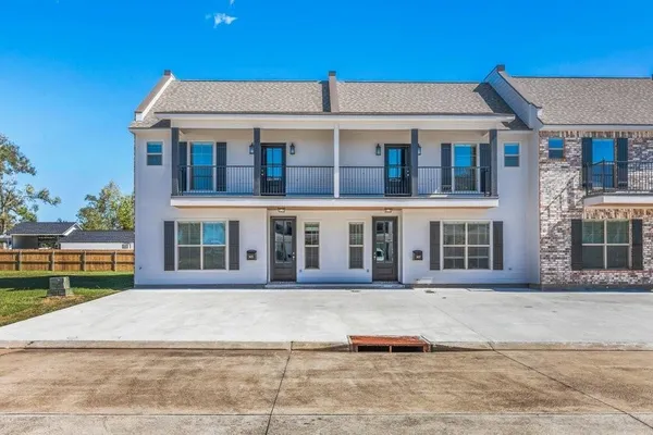$1,750 | 3623 Croyant Court, Lake Charles, LA 70605