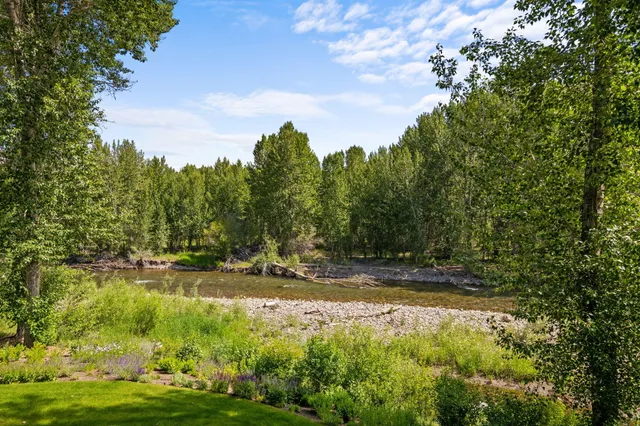 $5,265,000 | 120 West Channel Lane, Blaine County, ID 83333