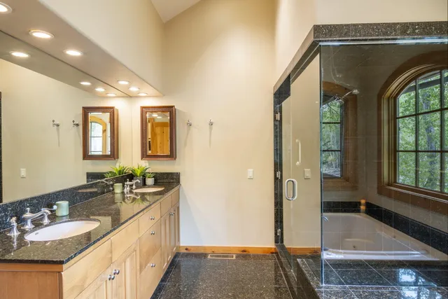 $5,265,000 | 120 West Channel Lane, Blaine County, ID 83333