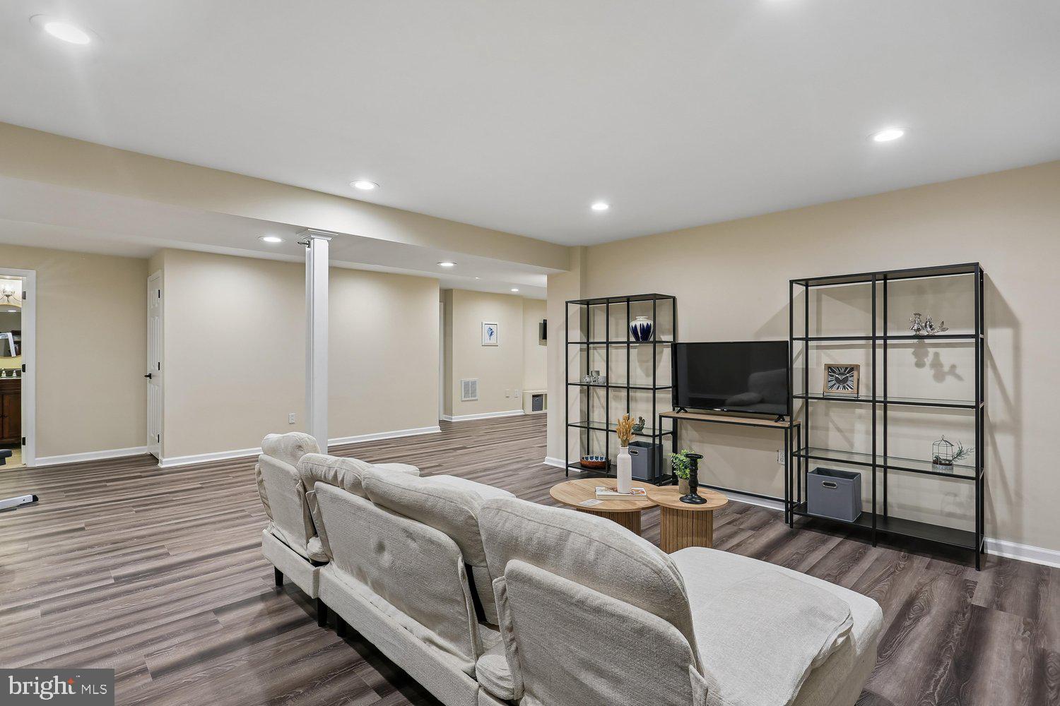20920 Sunnyacres Road Gaithersburg, MD 20882 - Photo 47 of 64 Lower level rec room