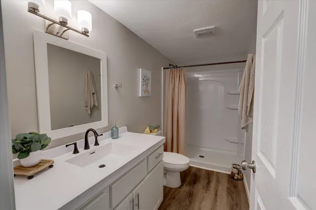 $370,000 | W8388 Crawford Road, Portage, WI 53901