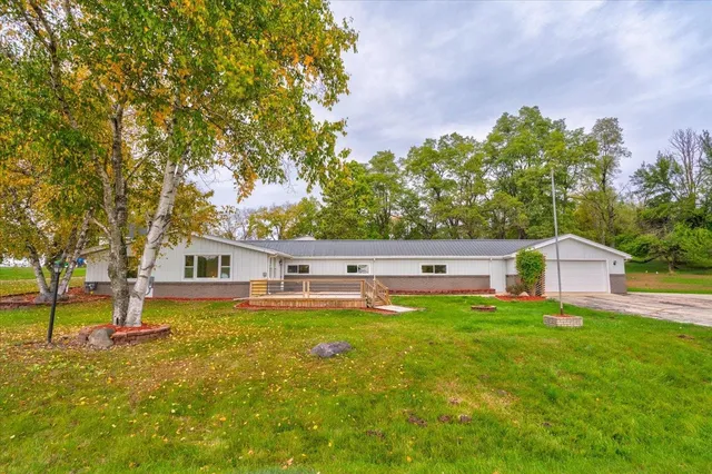 $370,000 | W8388 Crawford Road, Portage, WI 53901