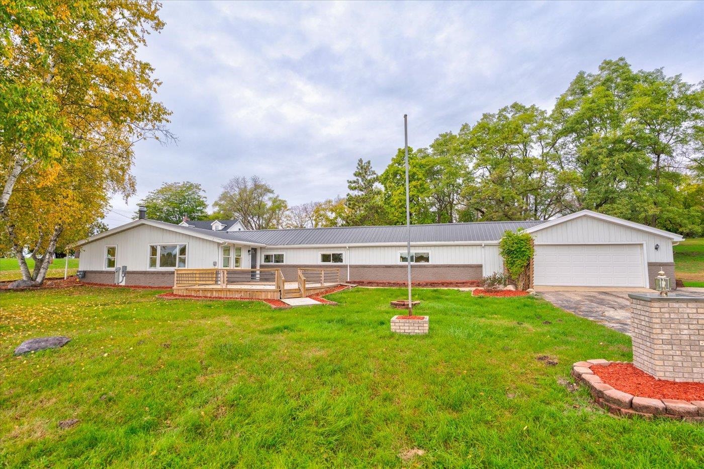 W8388 Crawford Road Portage, WI 53901 - Photo 45 of 51