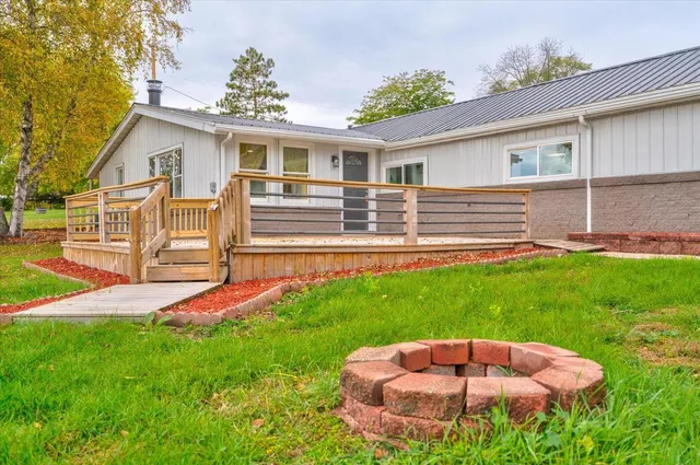 $370,000 | W8388 Crawford Road, Portage, WI 53901