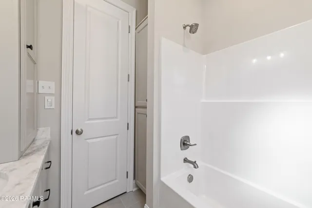 $302,000 | 117 Lenova Lane, Lafayette, LA 70507