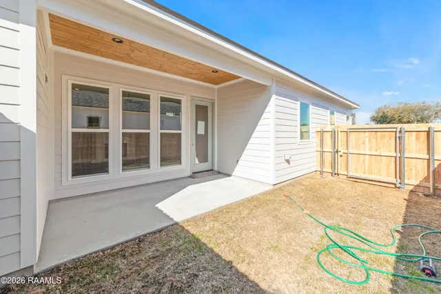 $302,000 | 117 Lenova Lane, Lafayette, LA 70507