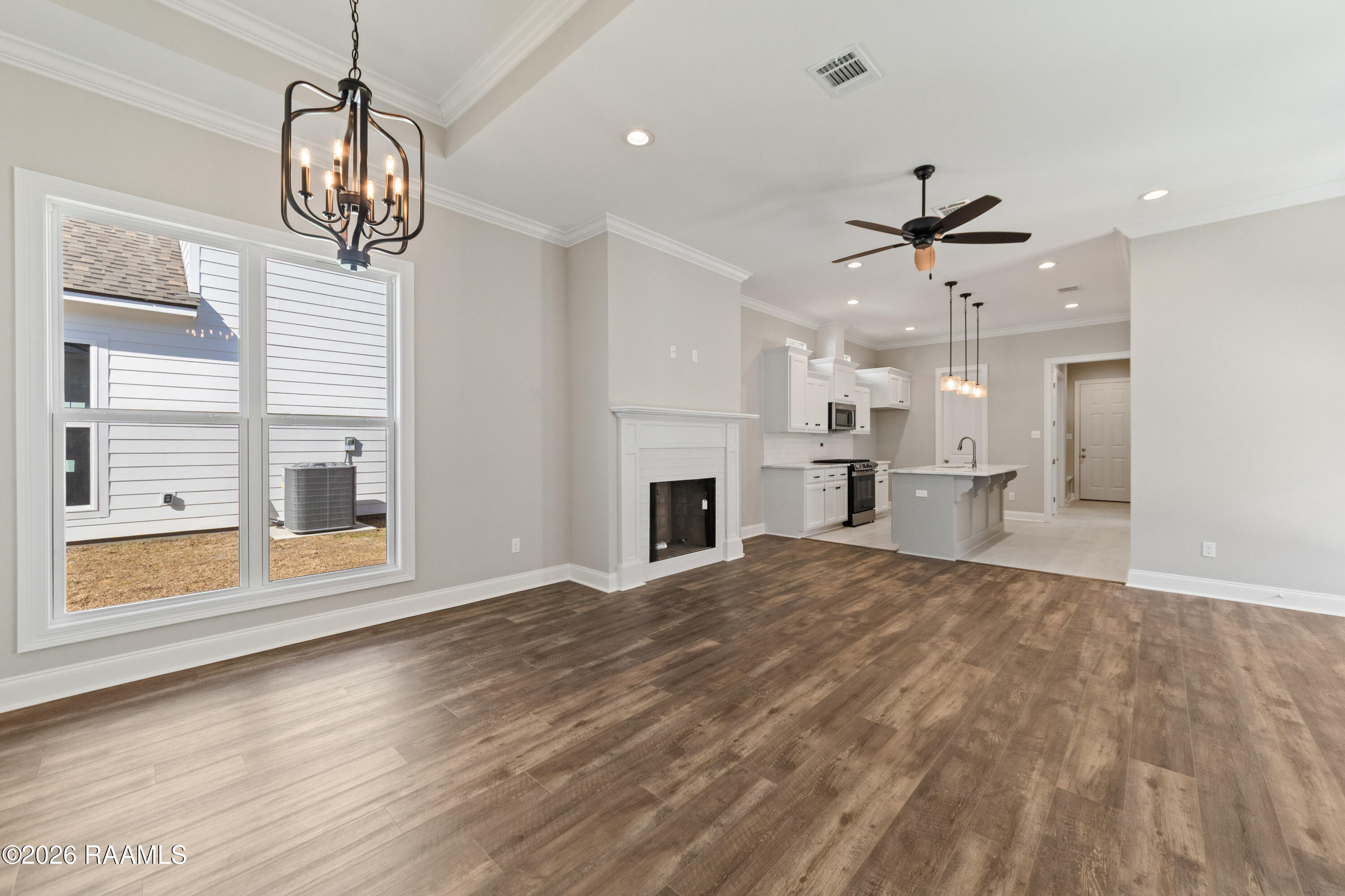 117 Lenova Lane Lafayette, LA 70507 - Photo 5 of 40 117 Lenova Ln-10