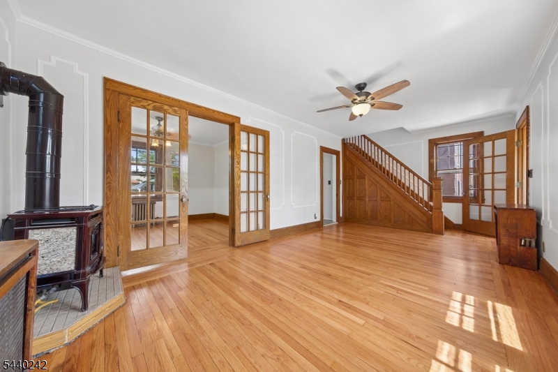 659 Raritan Road Cranford, NJ 07016 - Photo 6 of 36