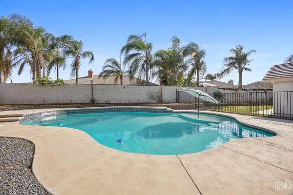 $655,000 | Undisclosed Address, Bakersfield, CA 93312