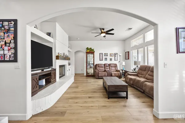 $655,000 | Undisclosed Address, Bakersfield, CA 93312