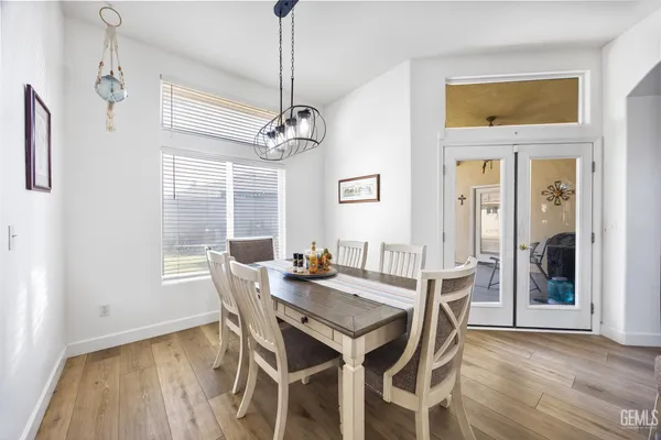 $655,000 | Undisclosed Address, Bakersfield, CA 93312