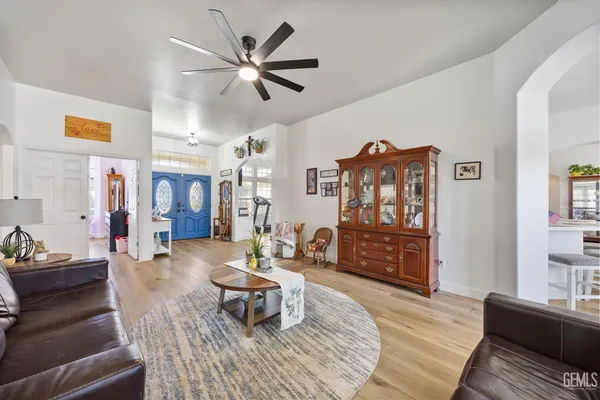 $655,000 | Undisclosed Address, Bakersfield, CA 93312