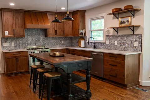 $2,595,000 | 6001 Andover Drive, Nashville, TN 37215