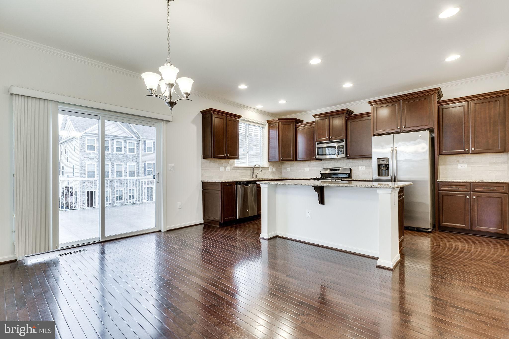 44128 Turf Field Square Chantilly, VA 20152 - Photo 21 of 56 Gallery Image 21