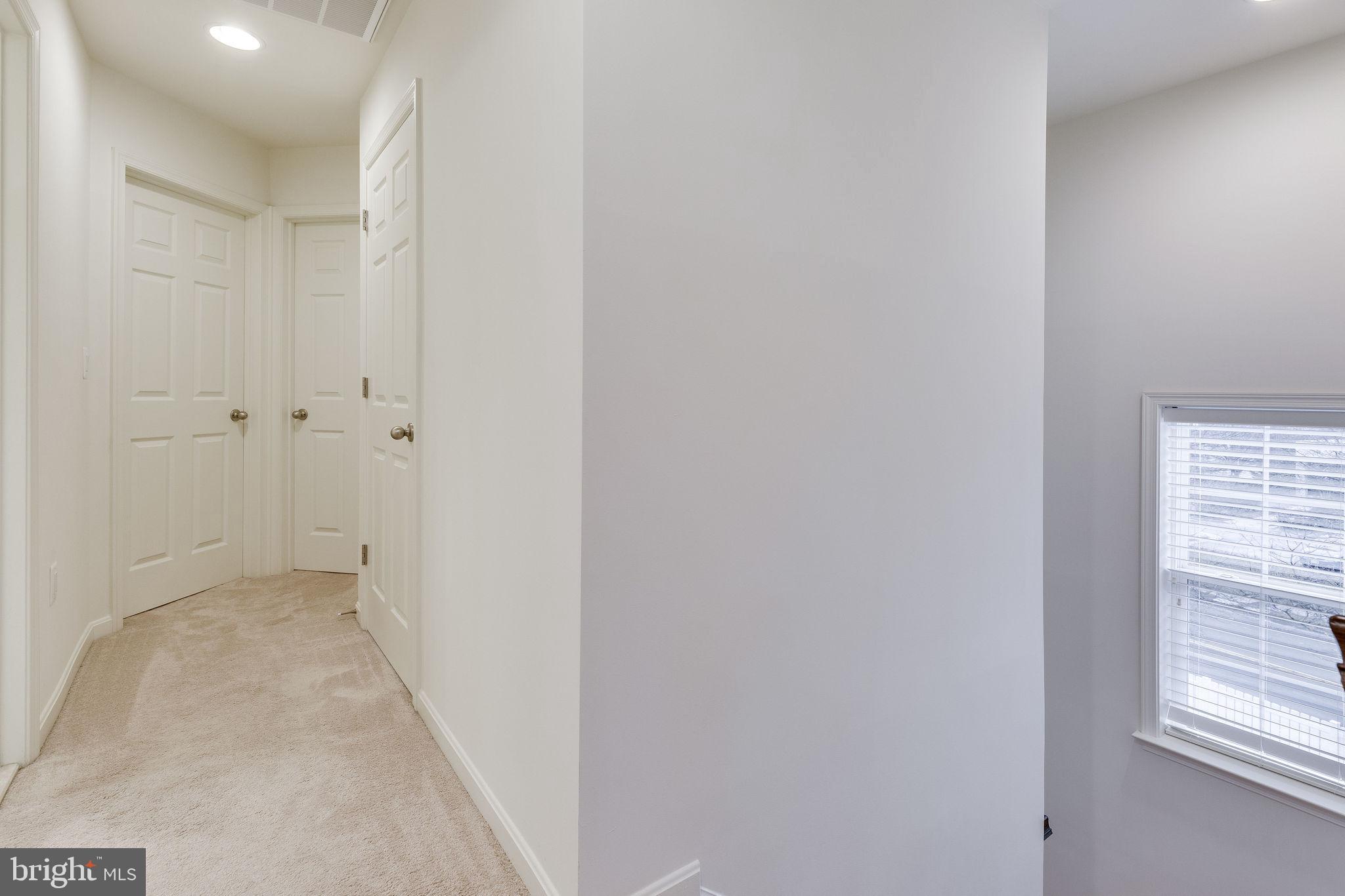 44128 Turf Field Square Chantilly, VA 20152 - Photo 31 of 56 Gallery Image 31