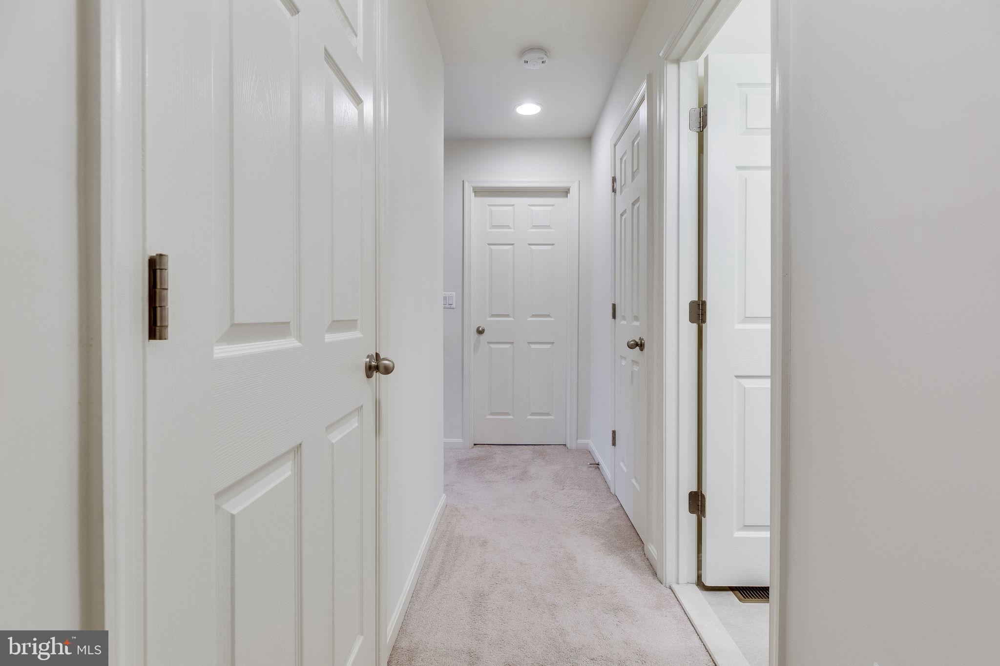 44128 Turf Field Square Chantilly, VA 20152 - Photo 32 of 56 Gallery Image 32